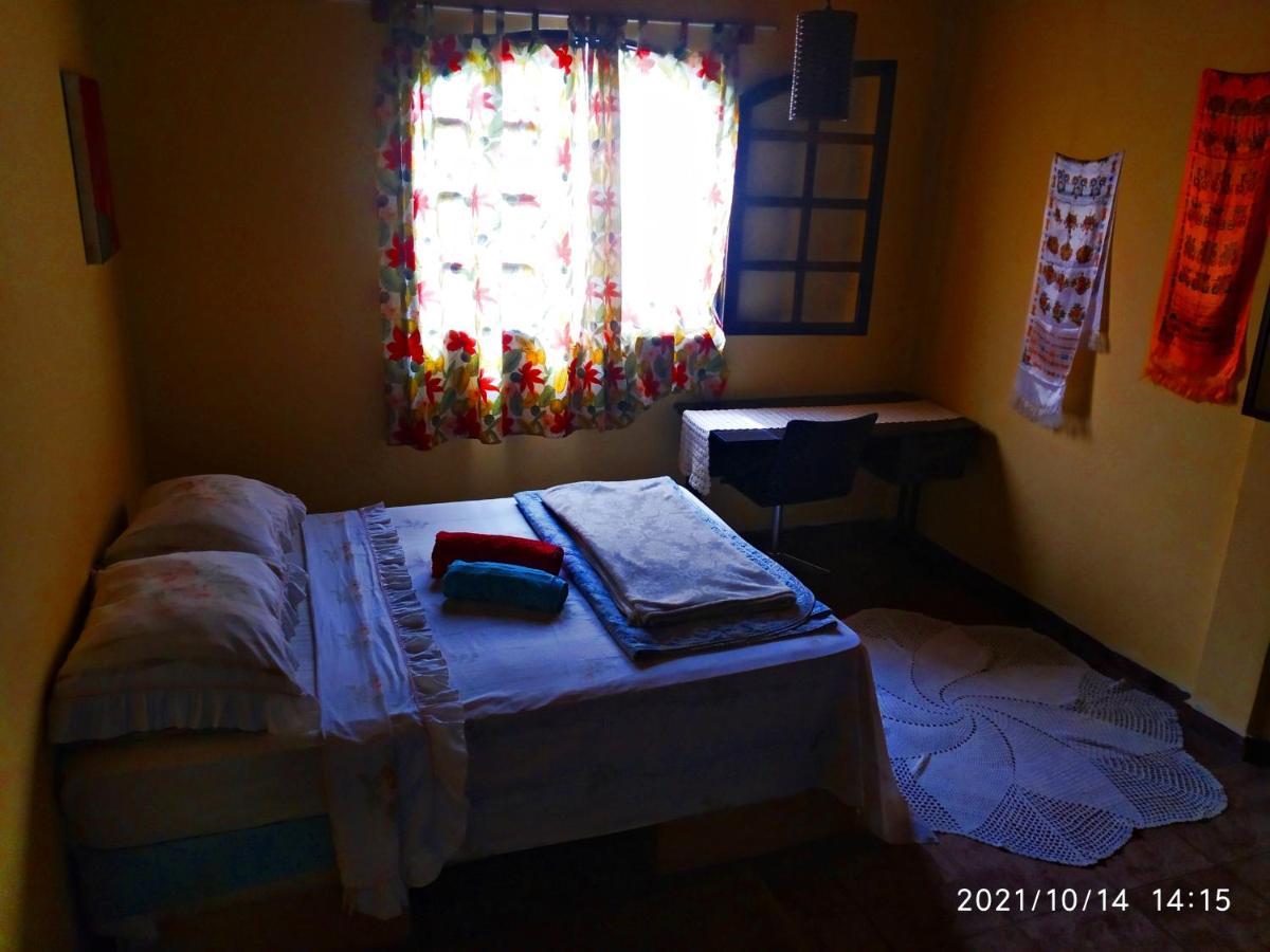 O Brejo Encantado Hospedagem E Hostel Эмбу Экстерьер фото