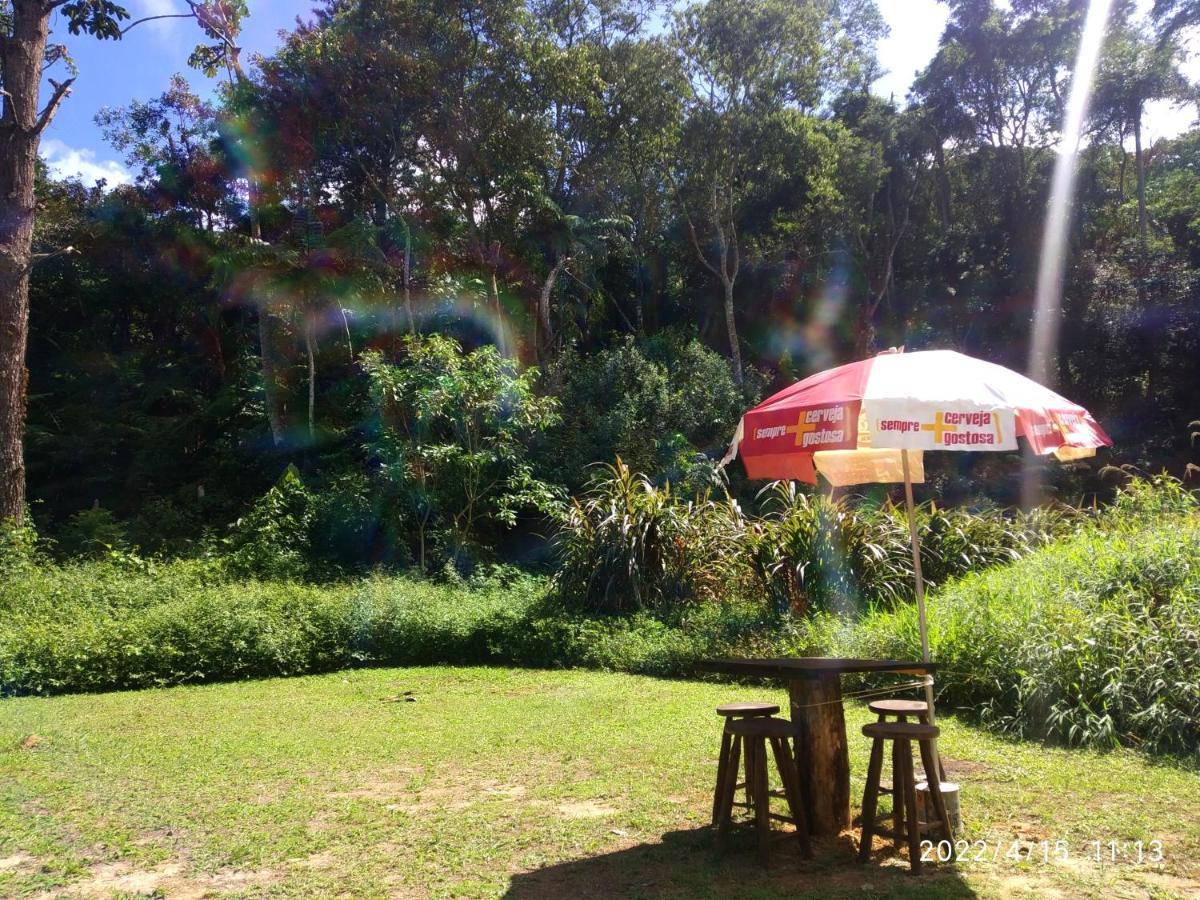 O Brejo Encantado Hospedagem E Hostel Эмбу Экстерьер фото