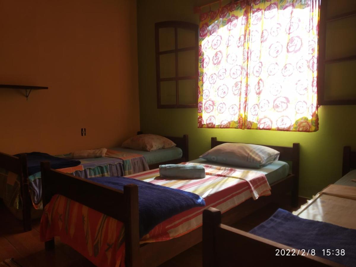 O Brejo Encantado Hospedagem E Hostel Эмбу Экстерьер фото