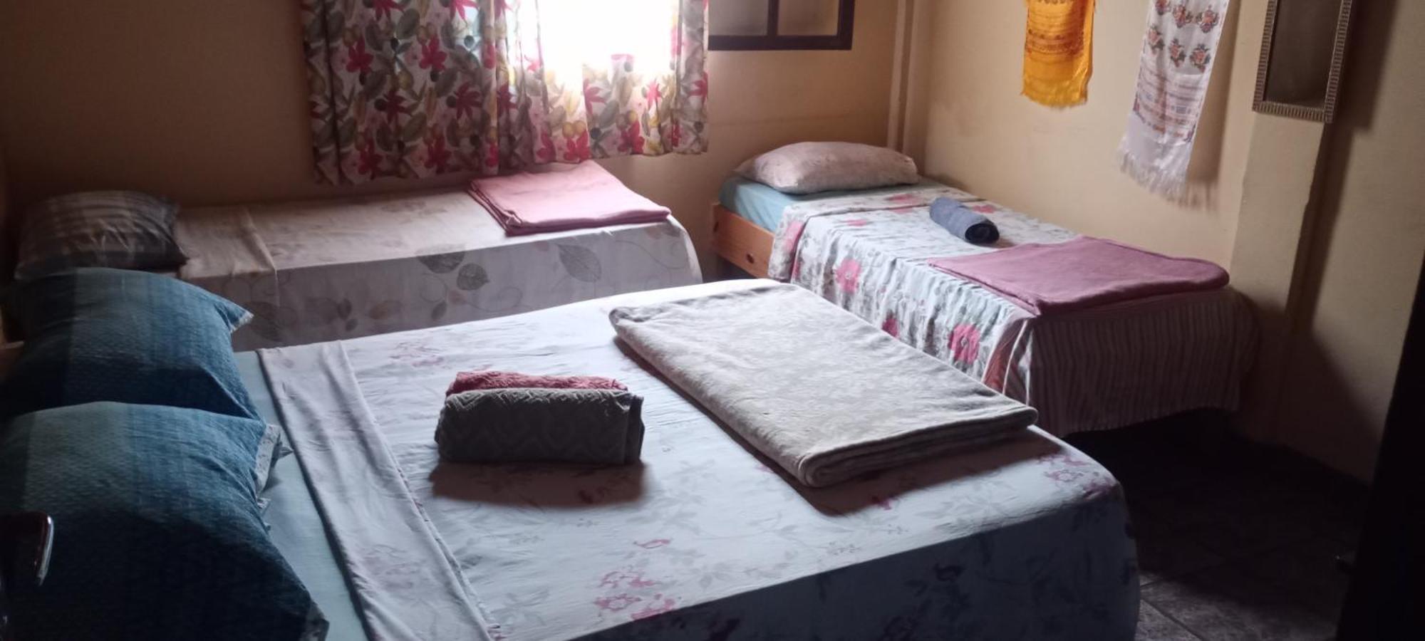 O Brejo Encantado Hospedagem E Hostel Эмбу Экстерьер фото