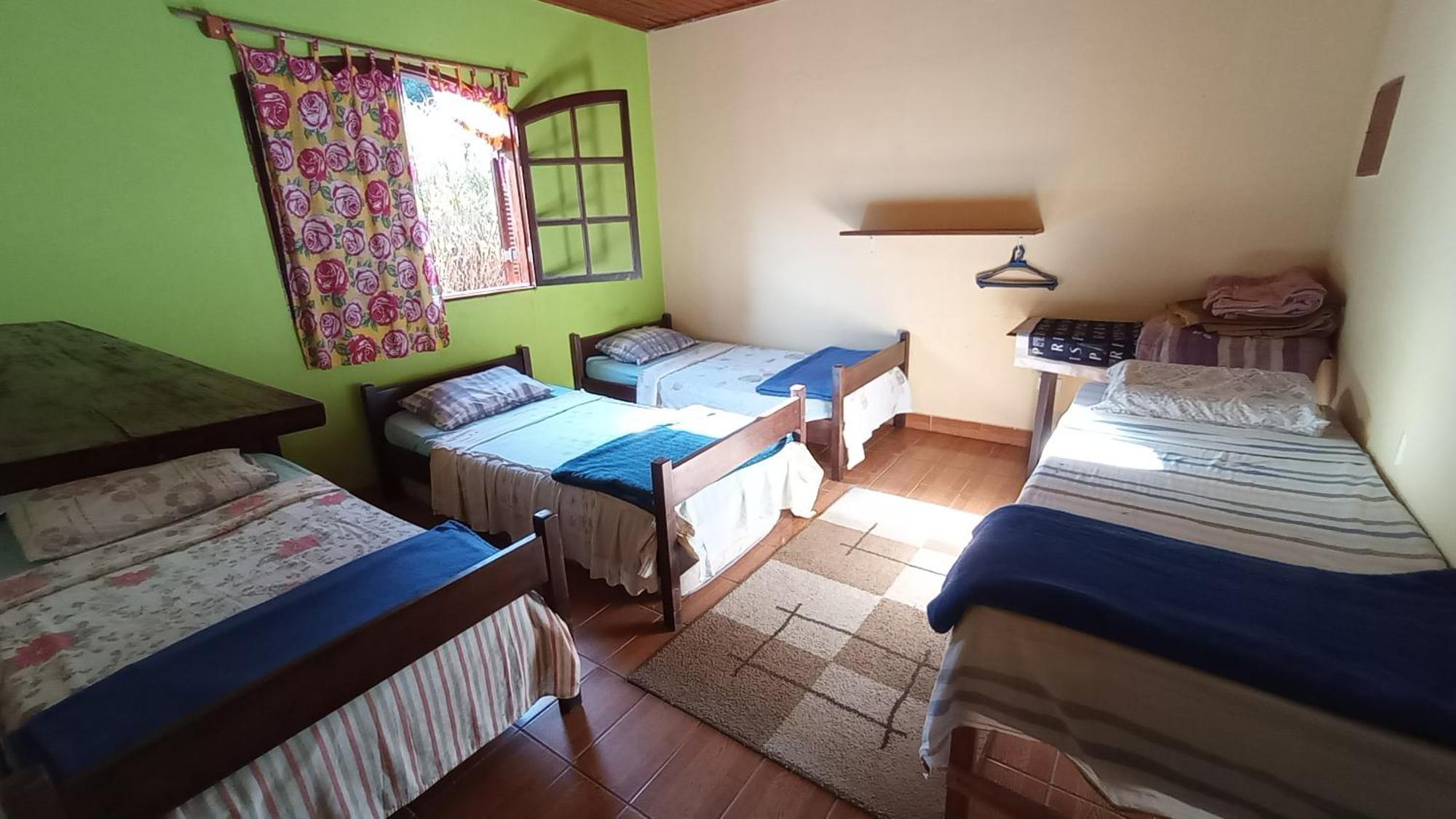 O Brejo Encantado Hospedagem E Hostel Эмбу Экстерьер фото
